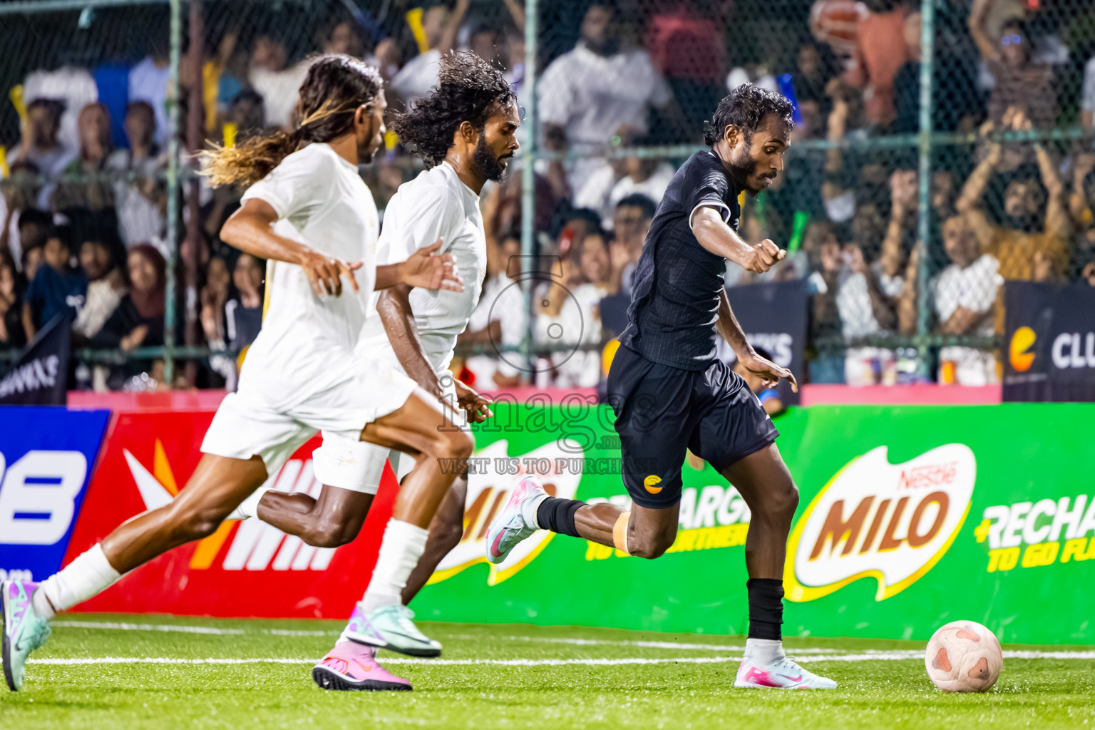 Arena vs Hawks in the Final of Milo Sector League 2025 was held in Rehendhi Futsal Ground, Hulhumale', Maldives on Tuesday, 18th November 2025. Photos: Nausham Waheed  / images.mv