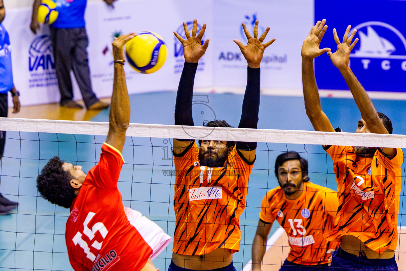 Day 1 of MILO VAM Cup 2024 Men's Division was held in Social Center Indoor Hall on Monday, 28th October 2024. Photos: Nausham Waheed / images.mv