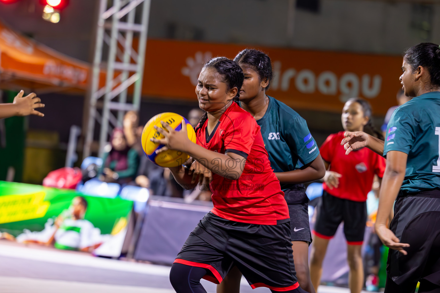 Day 3 of MILO Ramadan 3x3 Challenge 2024 was held in Ekuveni Outdoor Basketball Court at Male', Maldives on Thursday, 14th March 2024.
Photos: Ismail Thoriq / images.mv