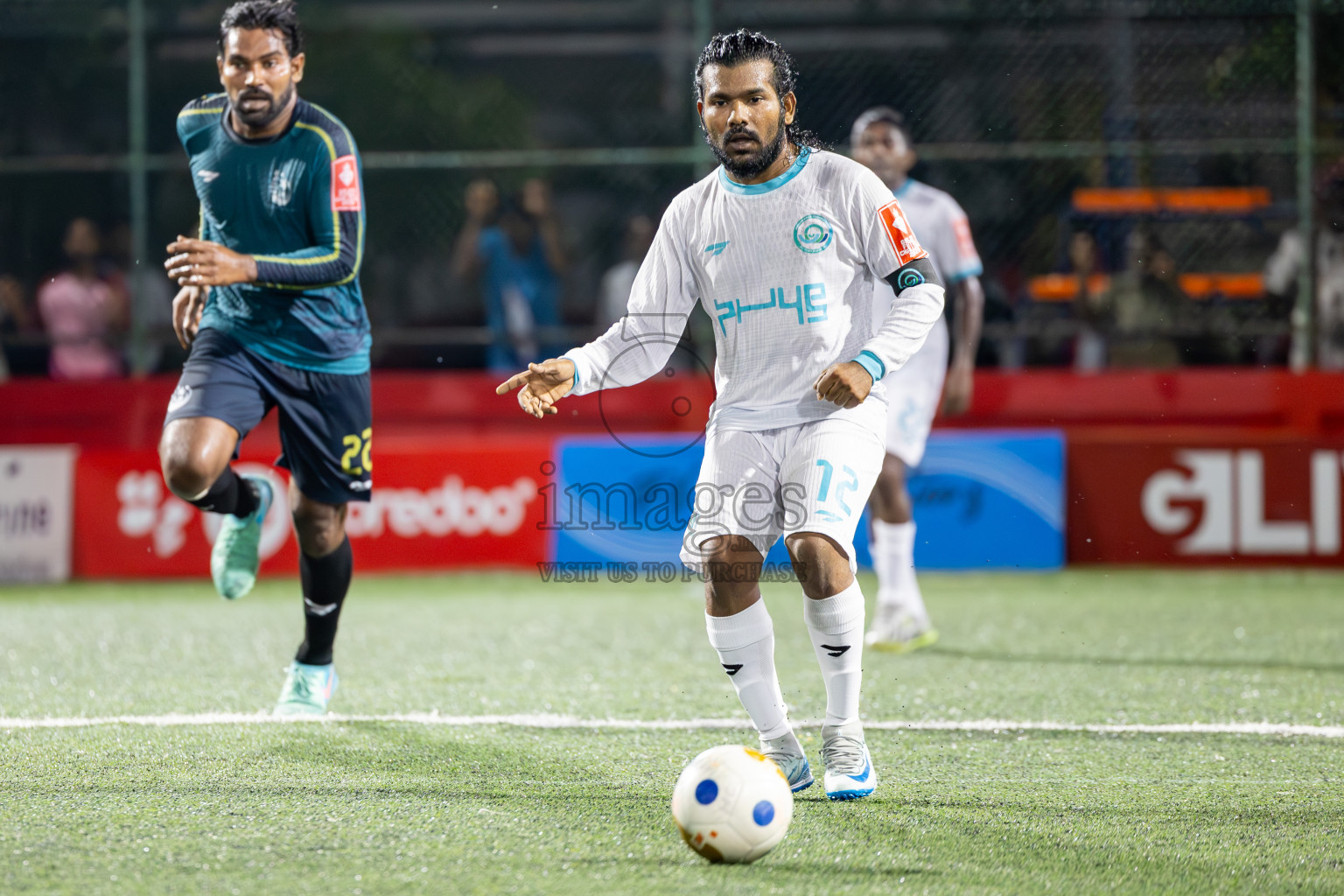 K Thulusdhoo vs K Gulhi in Day 10 of Golden Futsal Challenge 2025 was held on Tuesday, 14th January 2025, in Hulhumale', Maldives Photos: Ismail Thoriq / images.mv