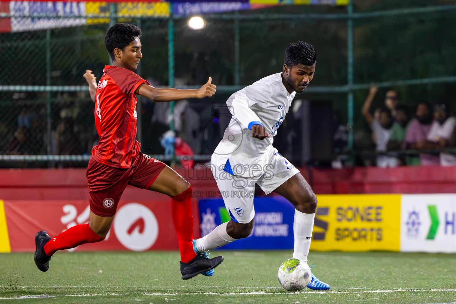 K Gaafaru VS K Huraa in Day 25 of Golden Futsal Challenge 2024 was held on Thursday , 8th February 2024 in Hulhumale', Maldives
Photos: Ismail Thoriq / images.mv