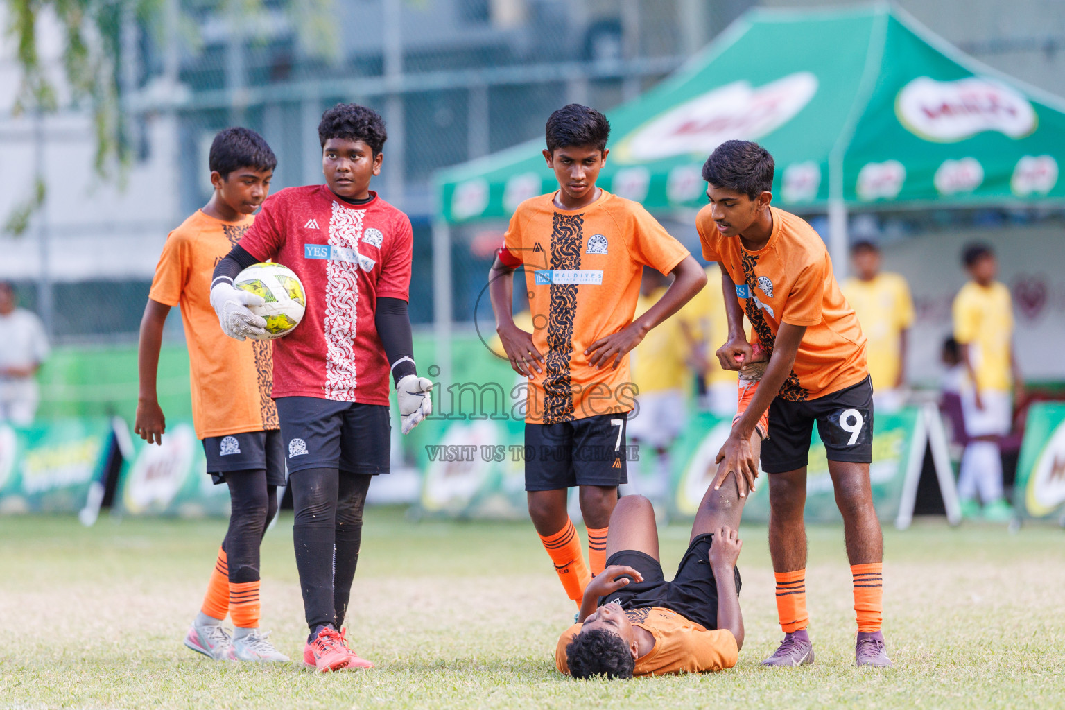 Day 4 of MILO Academy Championship 2025 (U14) was held on Sunday, 2nd November 2025 at Henveiru Football Grounds, Male', Maldives . 
Photos: Hassan Simah / images.mv