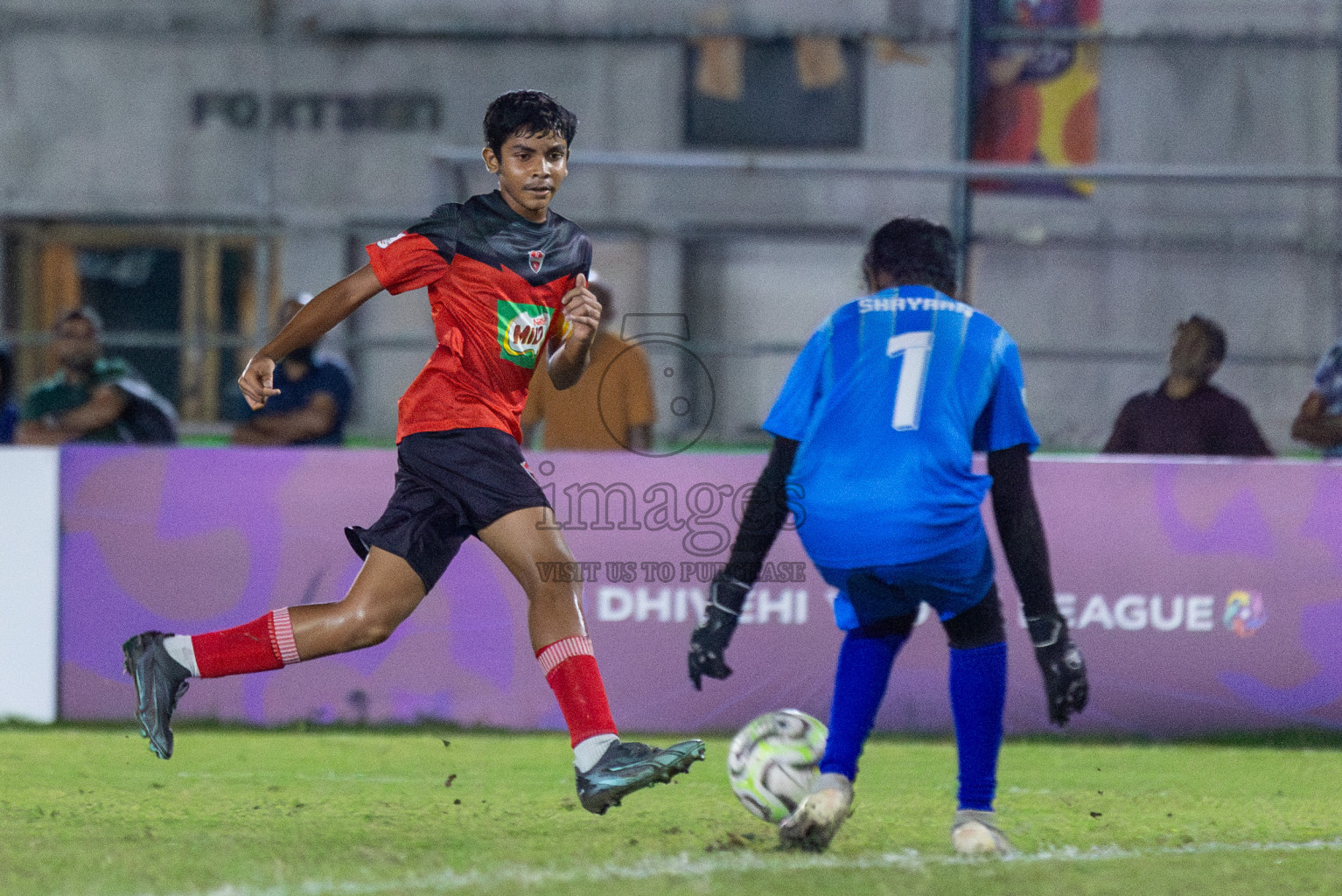 TC vs Maziya  in Day 11 of Dhivehi Youth League 2024 held at Henveiru Stadium on Tuesday, 17th December 2024. Photos: Shuu Abdul Sattar