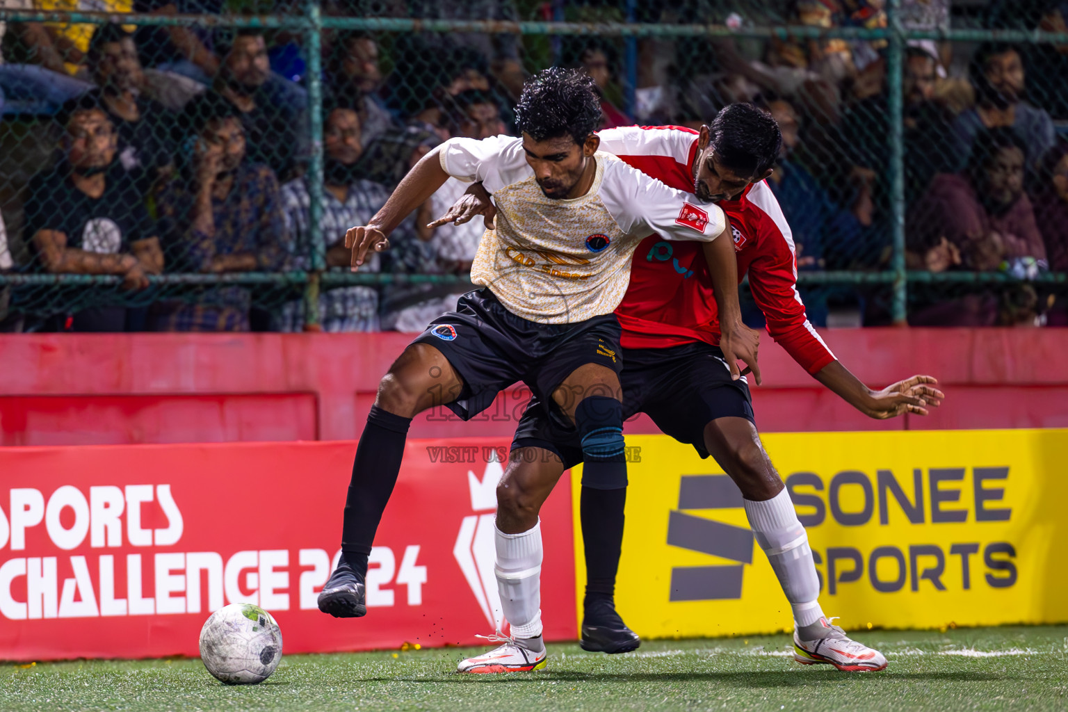 M Mulah VS M Raiymandhoo in Day 25 of Golden Futsal Challenge 2024 was held on Thursday , 8th February 2024 in Hulhumale', Maldives
Photos: Ismail Thoriq / images.mv