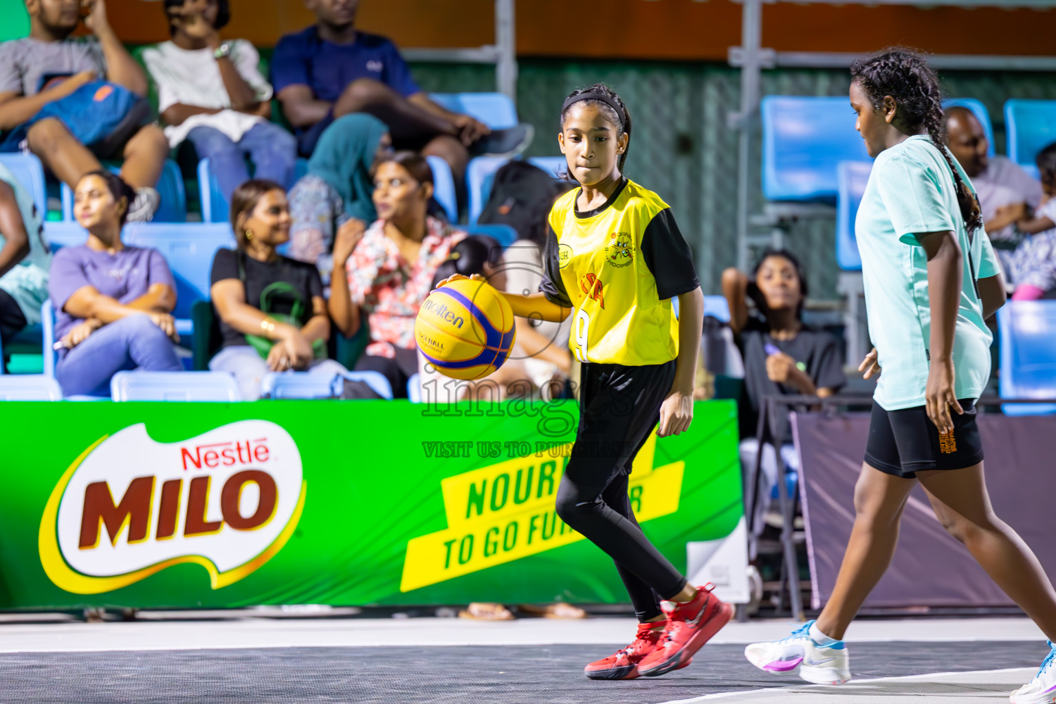 Day 3 of MILO Ramadan 3x3 Challenge 2024 was held in Ekuveni Outdoor Basketball Court at Male', Maldives on Thursday, 14th March 2024.
Photos: Ismail Thoriq / images.mv