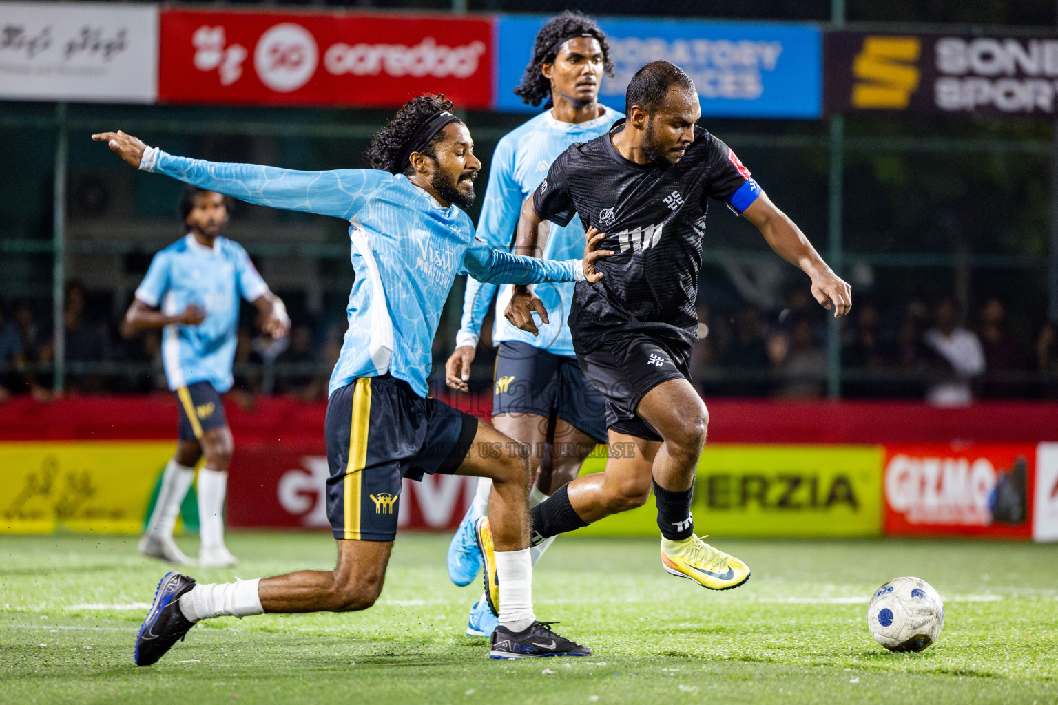 K Maafushi vs K Kaashidhoo in zone round on Day 31 of Golden Futsal Challenge 2025 was held on Tuesday , 4th February 2025, in Hulhumale', Maldives. Photos: Nausham Waheed / images.mv