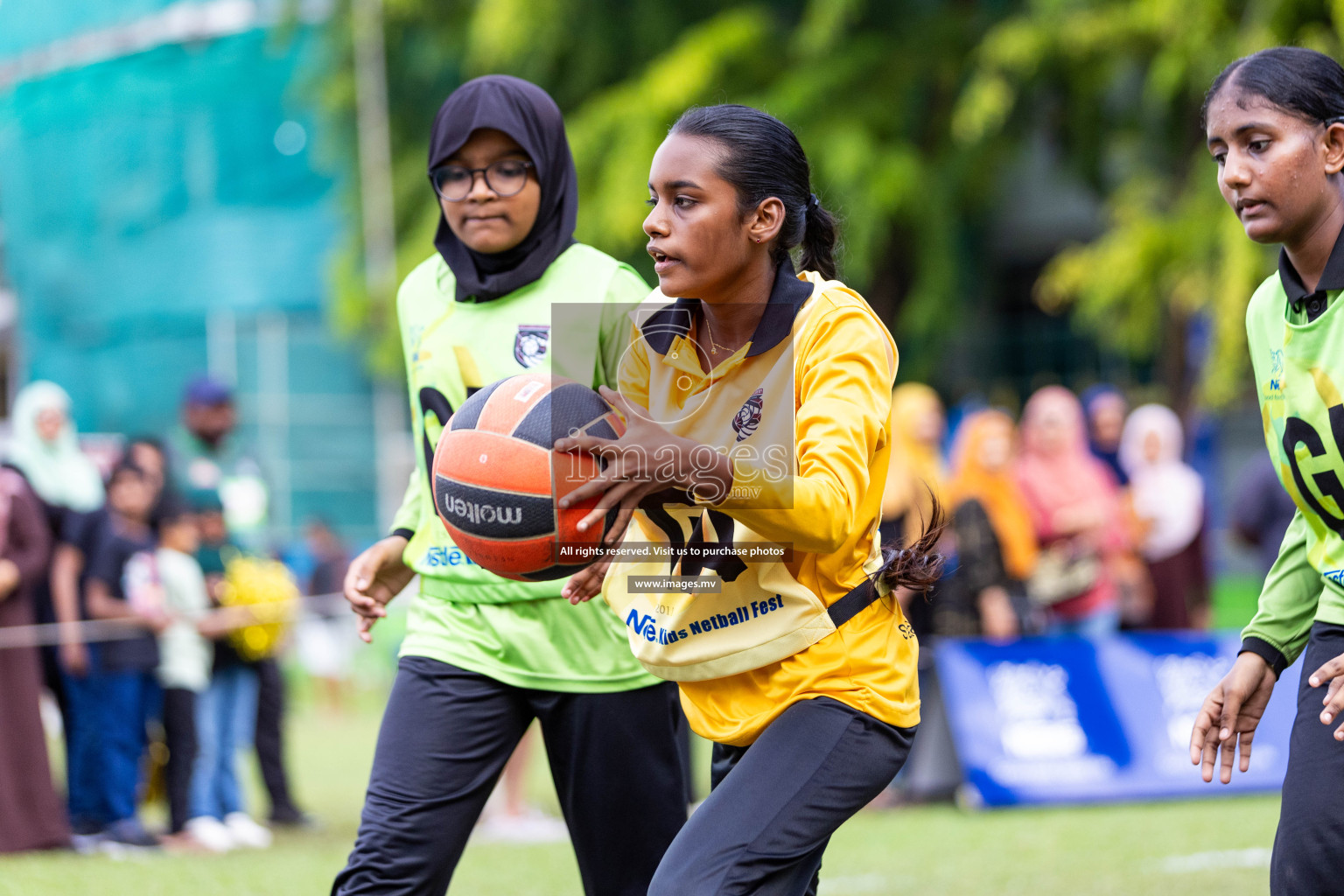 Day 2 of Nestle' Kids Netball Fiesta 2023 held in Henveyru Stadium, Male', Maldives on Thursday, 1st December 2023. Photos by Nausham Waheed / Images.mv