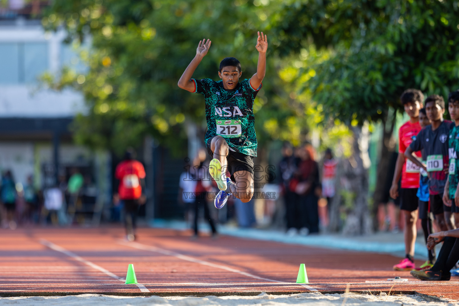 Day 1 of 12th Milo Association Championships was held in Ekuveni Track at Male', Maldives on Thursday, 24th April 2025.
Photos: Ismail Thoriq / images.mv
