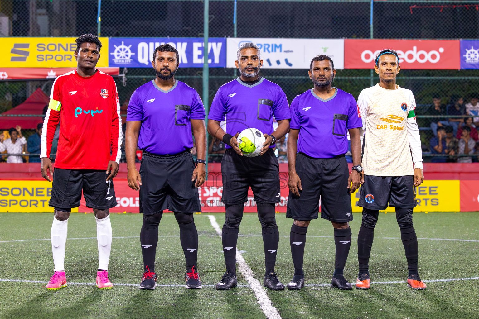 M Mulah VS M Raiymandhoo in Day 25 of Golden Futsal Challenge 2024 was held on Thursday , 8th February 2024 in Hulhumale', Maldives
Photos: Ismail Thoriq / images.mv