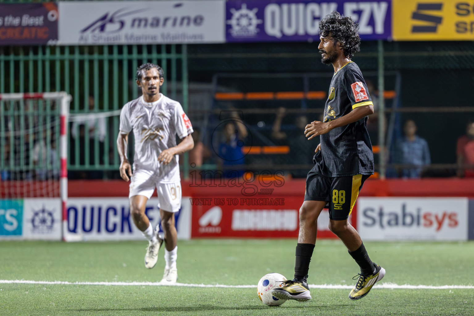 HDh Nolhivaranfaru vs HDh Makunudhoo in Day 1 of Golden Futsal Challenge 2025 on Sunday, 5th January 2025, in Hulhumale', Maldives
Photos: Ismail Thoriq / images.mv