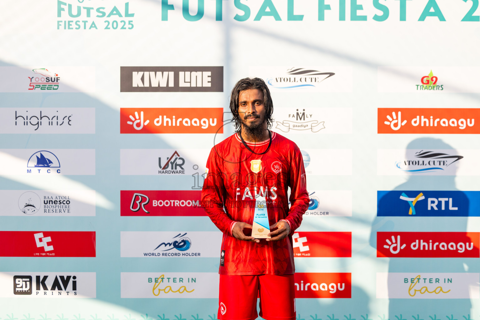 Eydhafushi vs Kudarikilu in Quater Finals of Better in Baa Futsal Fiesta 2025 Men's division held in B. Eydhafushi, Maldives on Thursday, 13th November 2025. Photos: Nausham Waheed / images.mv