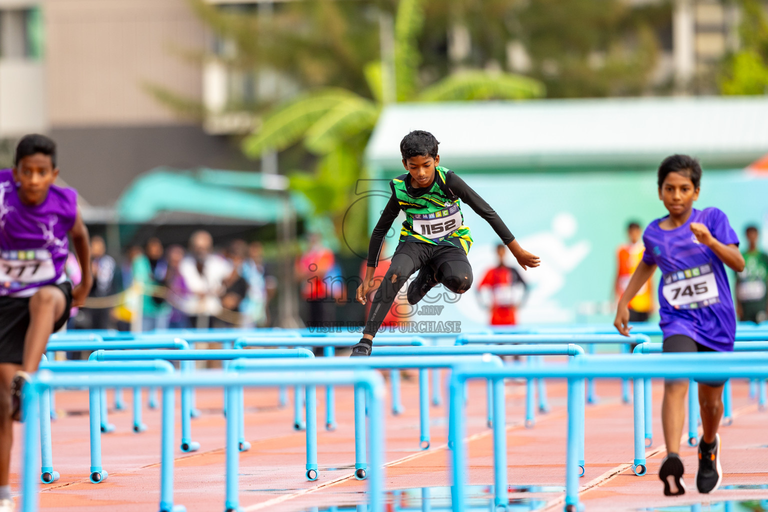 Day 2 of MWSC Interschool Athletics Championships 2024 held in Hulhumale Running Track, Hulhumale, Maldives on Sunday, 10th November 2024.
Photos by: Ismail Thoriq / Images.mv