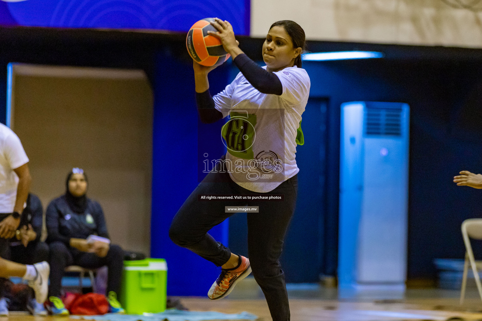 Sports Club Shining Star vs Club Green Streets in the Milo National Netball Tournament 2022 on 17 July 2022, held in Social Center, Male', Maldives. Photographer: Hassan Simah / Images.mv