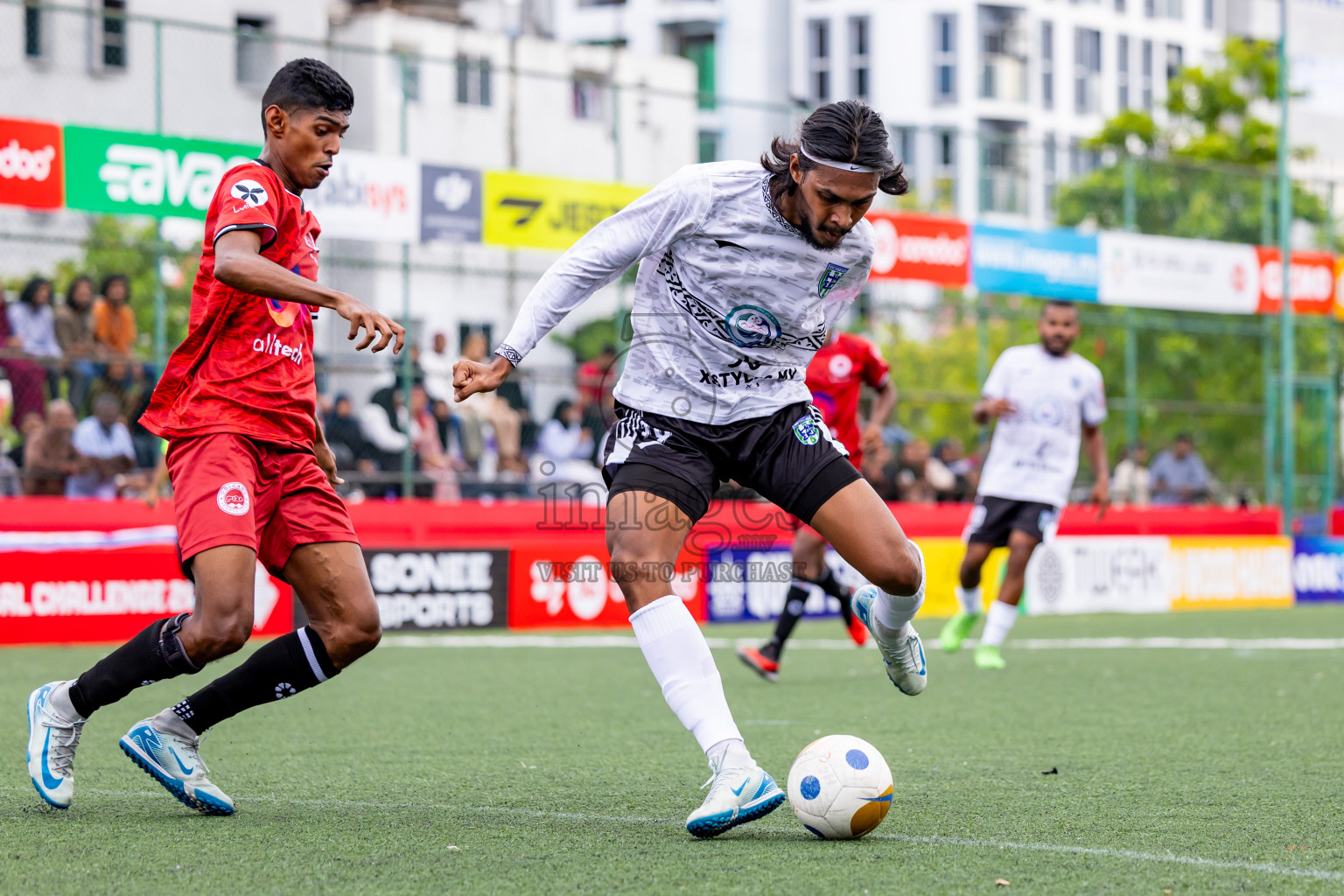 GDh Madaveli vs GDh Faresmaathodaa in Day 12 of Golden Futsal Challenge 2025 was held on Thursday, 16th January 2025, in Hulhumale', Maldives Photos: Nausham Waheed  / images.mv