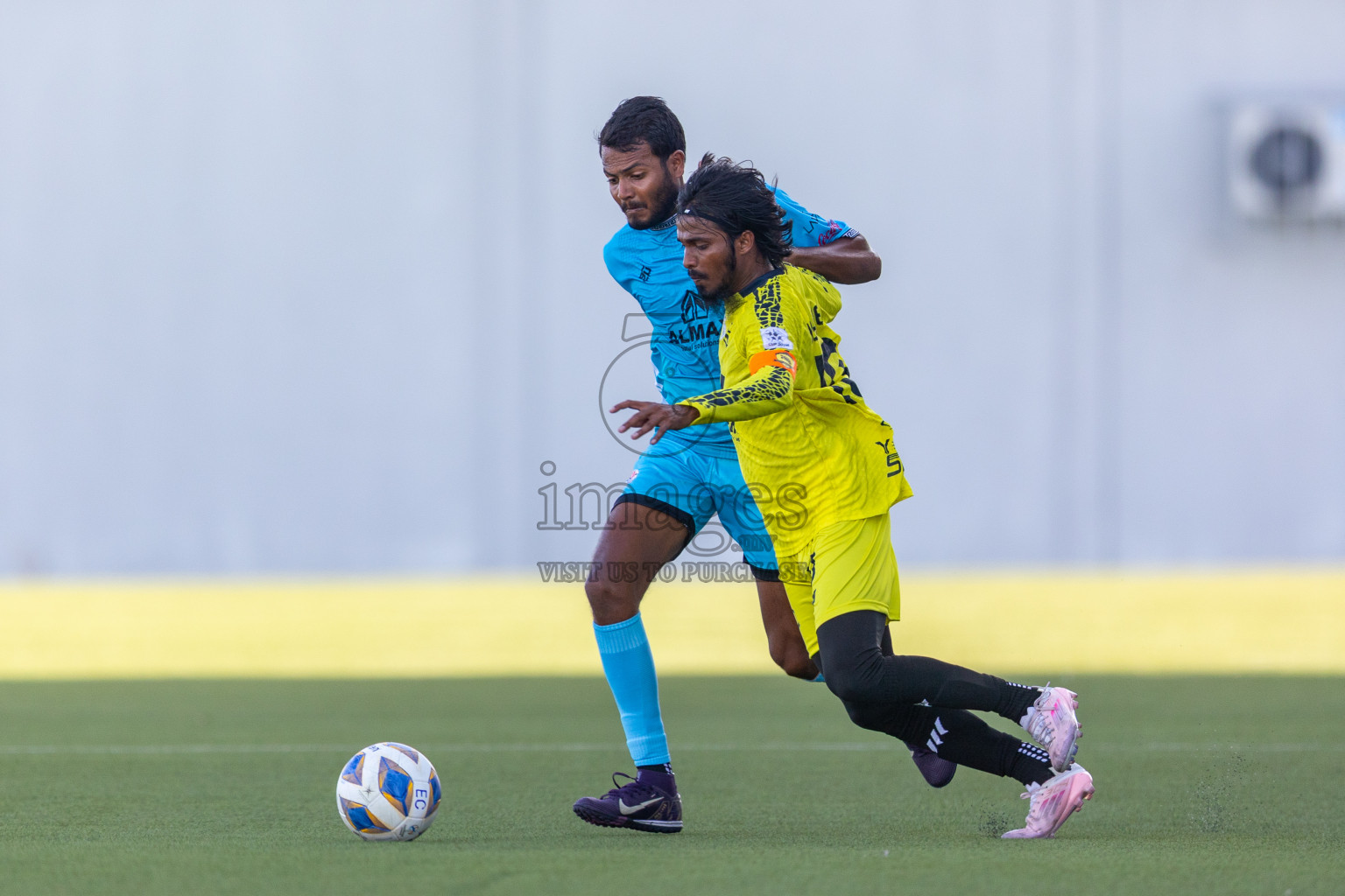 Vela Sports Club vs Irumathi FC in Day 1 of Eydhafushi Cup 2025 held in Eydhafushi Football Stadium at B. Eydhafushi, Maldives on Friday, 5th September 2025. Photos: Mohamed Mahfouz Moosa / images.mv