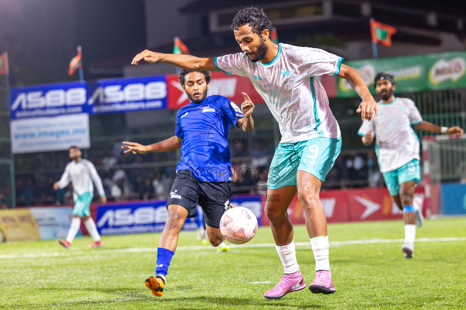 Fenaka vs MPL in the Quarter Finals of Club Maldives Cup 2025 was held in Rehendhi Futsal Ground, Hulhumale', Maldives on Friday, 17th October 2025. Photos: Ismail Thoriq, Hassan Simah / images.mv