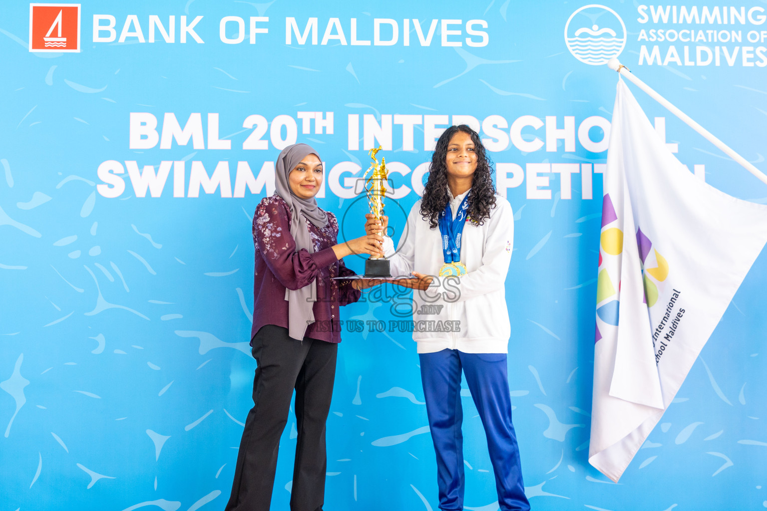 Closing ceremony of BML 20th Inter-School Swimming Competition was held in Hulhumale' Swimming Complex on Saturday, 19th October 2024. 
Photos: Ismail Thoriq