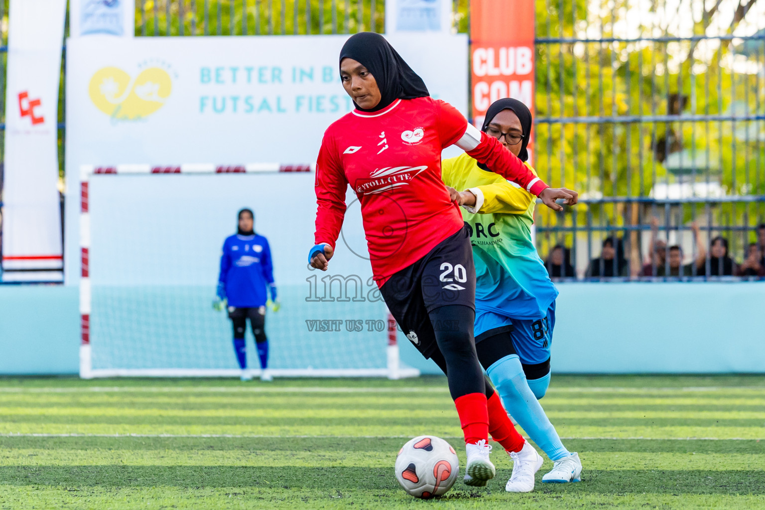 Kihaadhoo vs Goidhoo in Day 1 of Better in Baa Futsal Fiesta 2025 Woman's division held in B. Eydhafushi, Maldives on Wednesday, 5th November 2025. Photos: Nausham Waheed / images.mv