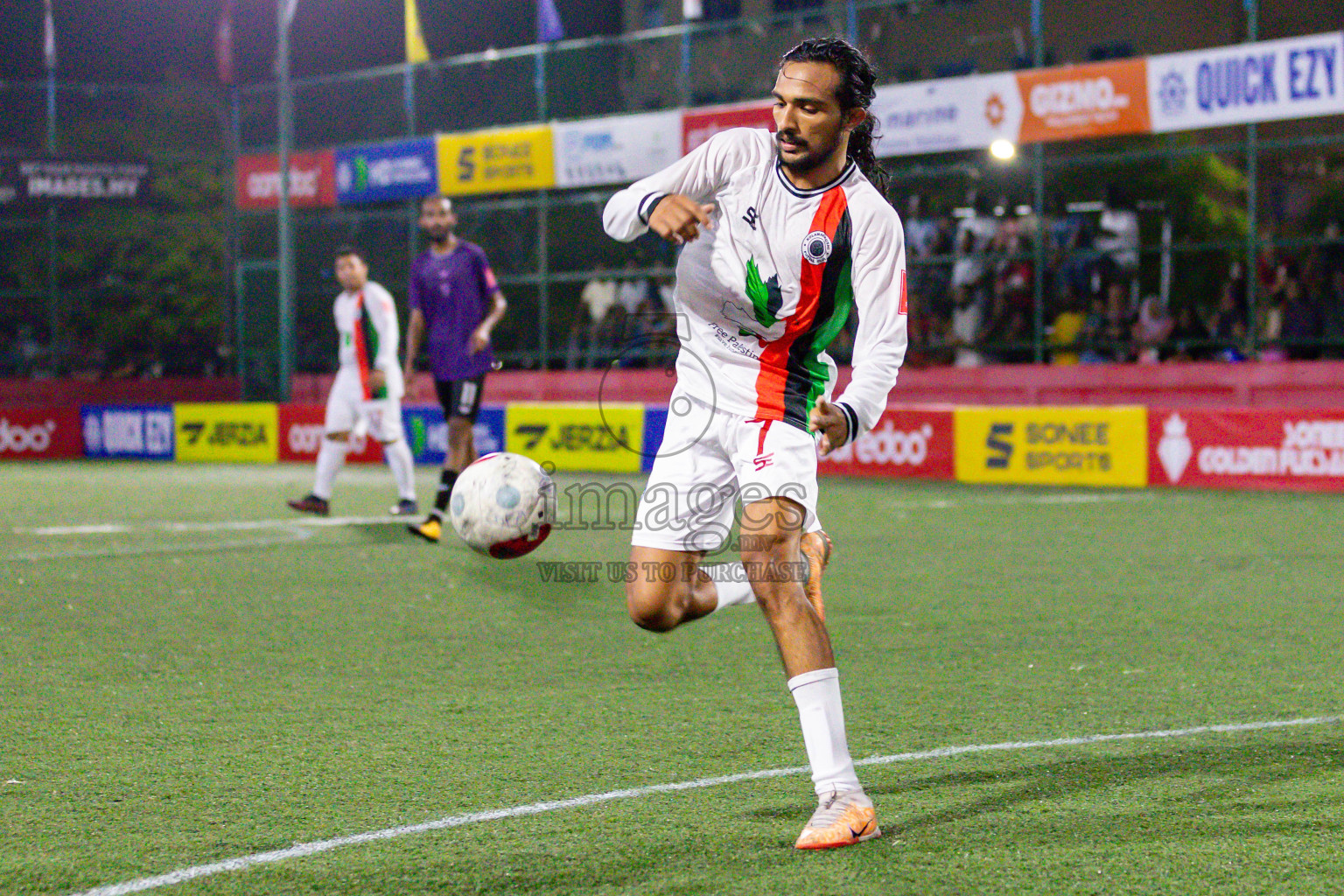 GA. Kolamaafushi vs GA. Kanduhulhuhdhoo in Day 19 of Golden Futsal Challenge 2024 was held on Friday, 2nd February 2024 in Hulhumale', Maldives 
Photos: Hassan Simah / images.mv