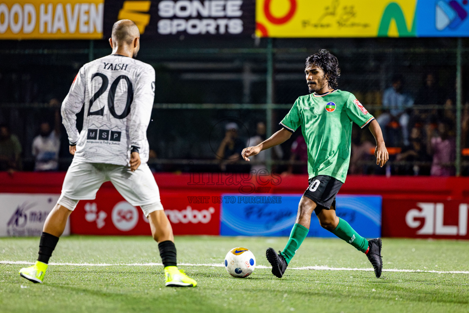 GDh Madaveli VS GDh Thinadhoo in Day 7 of Golden Futsal Challenge 2025 was held on Saturday, 11th January 2025, in Hulhumale', Maldives Photos: Nausham Waheed / images.mv