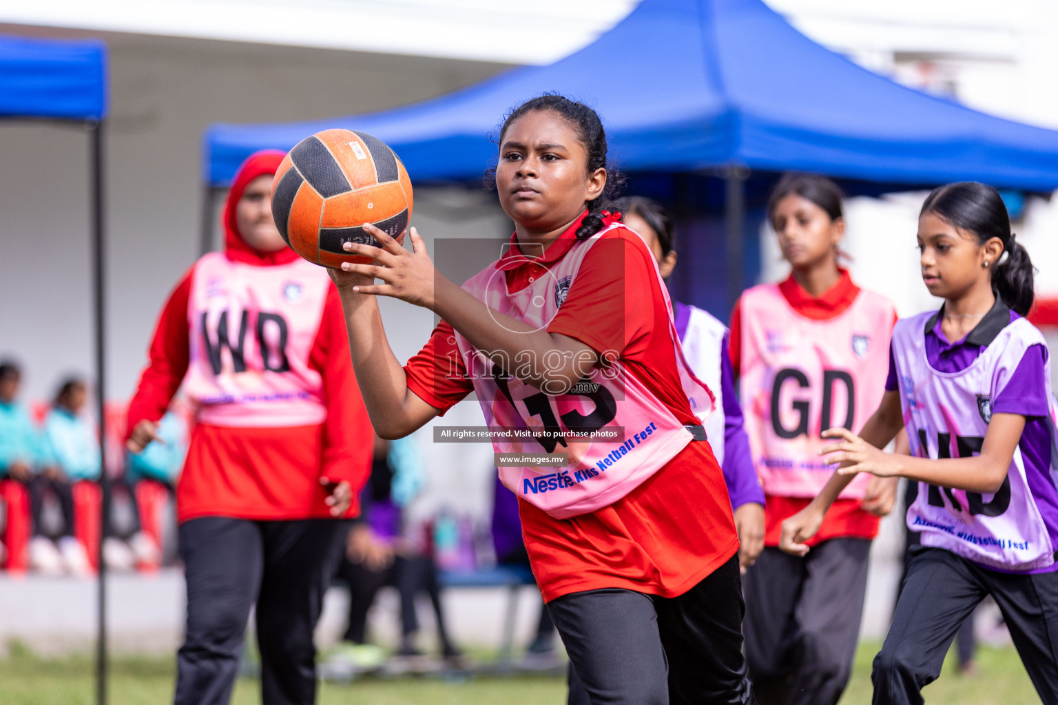 Day 2 of Nestle' Kids Netball Fiesta 2023 held in Henveyru Stadium, Male', Maldives on Thursday, 1st December 2023. Photos by Nausham Waheed / Images.mv