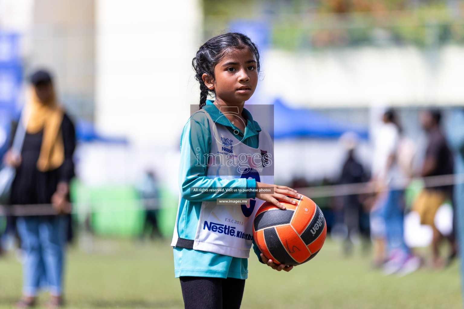 Day 2 of Nestle' Kids Netball Fiesta 2023 held in Henveyru Stadium, Male', Maldives on Thursday, 1st December 2023. Photos by Nausham Waheed / Images.mv