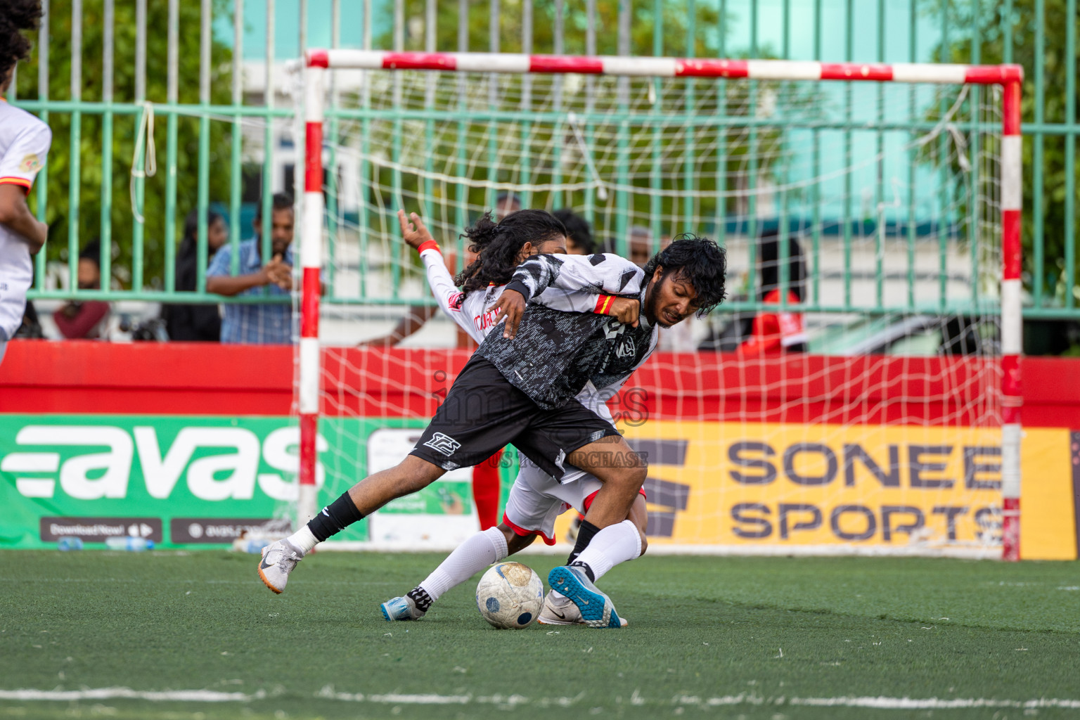 F Feeali vs F Magoodhoo in Day 12 of Golden Futsal Challenge 2025 was held on Thursday, 16th January 2025, in Hulhumale', Maldives Photos: Ismail Thoriq / images.mv