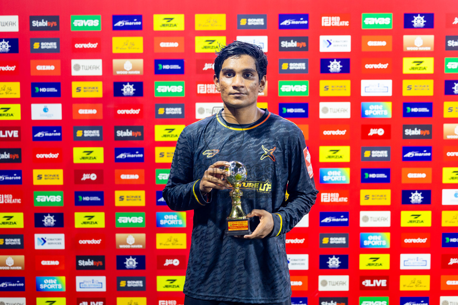 B Thulhaadhoo vs B Fehendhoo in Day 18 of Golden Futsal Challenge 2025 was held on Wednesday, 22nd January 2025, in Hulhumale', Maldives. Photos: Nausham Waheed / images.mv