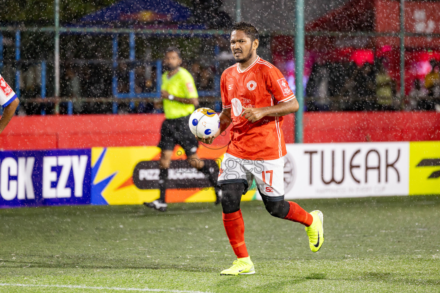 Th. Veymandoo VS Th. Kandoodhoo in Day 18 of Golden Futsal Challenge 2025 was held on Wednesday, 22nd January 2025, in Hulhumale', Maldives. Photos: Nausham Waheed / images.mv