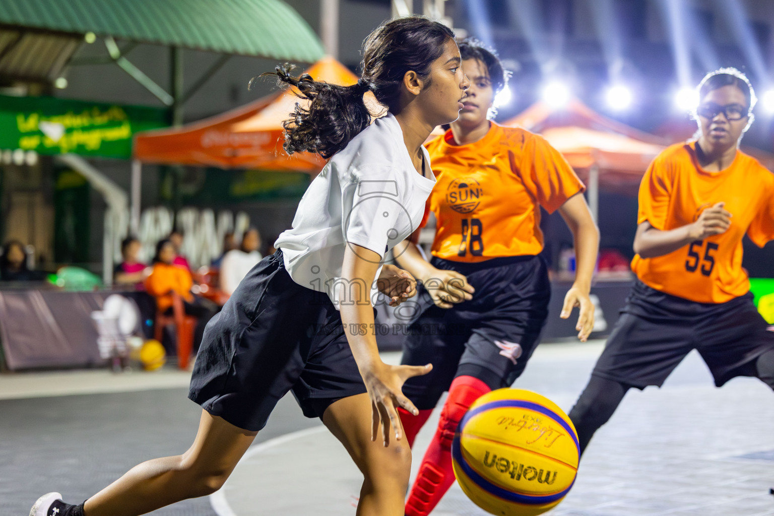 Day 7 of MILO Ramadan 3x3 Challenge 2024 was held in Ekuveni Outdoor Basketball Court at Male', Maldives on Monday, 18th March 2024.
Photos: Mohamed Mahfooz Moosa / images.mv