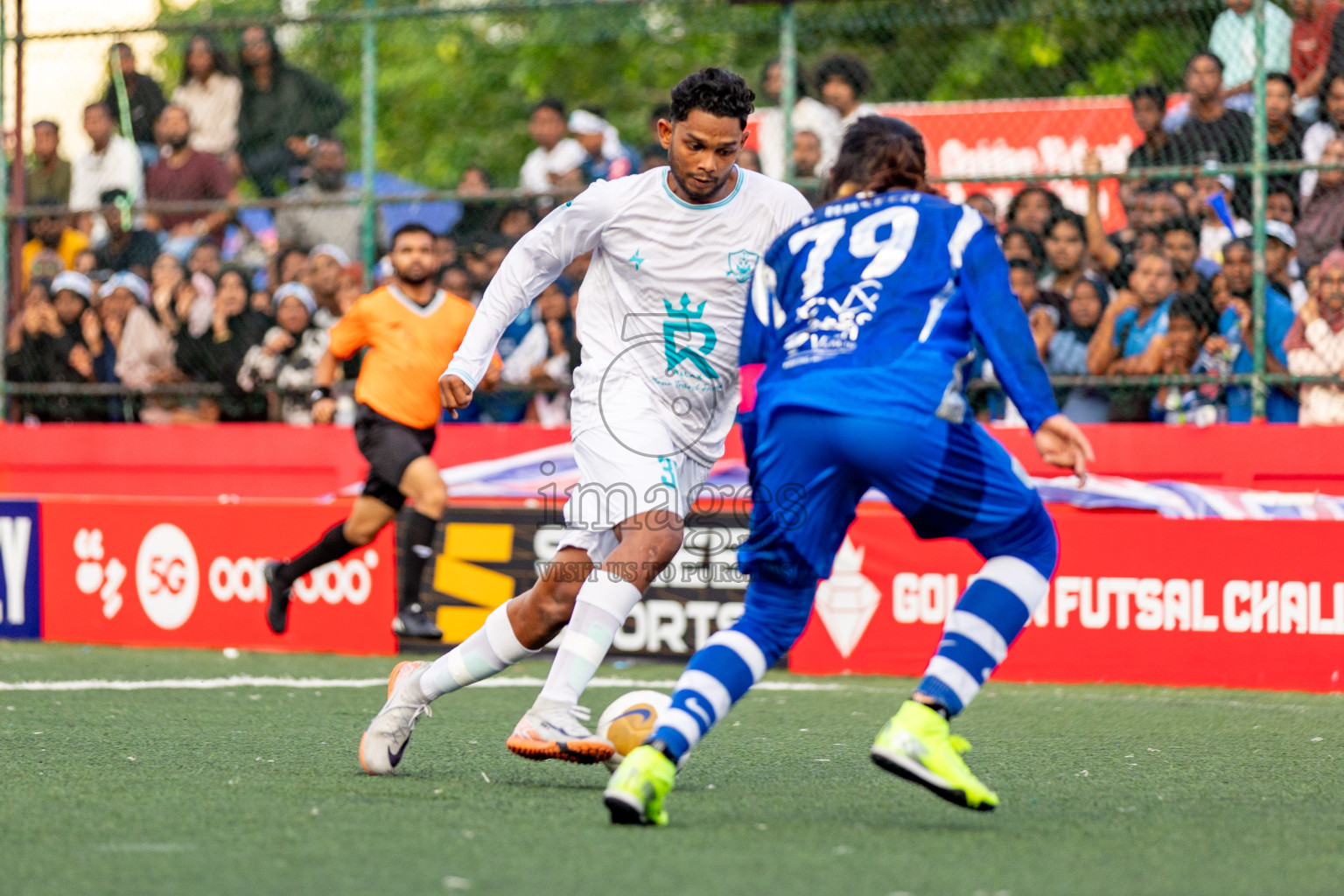 AA. Mathiveri VS AA. Thoddoo in Atoll Round Final on Day 20 of Golden Futsal Challenge 2025 was held on Friday, 24 January 2025, in Hulhumale', Maldives. 
Photos: Hassan Simah / images.mv