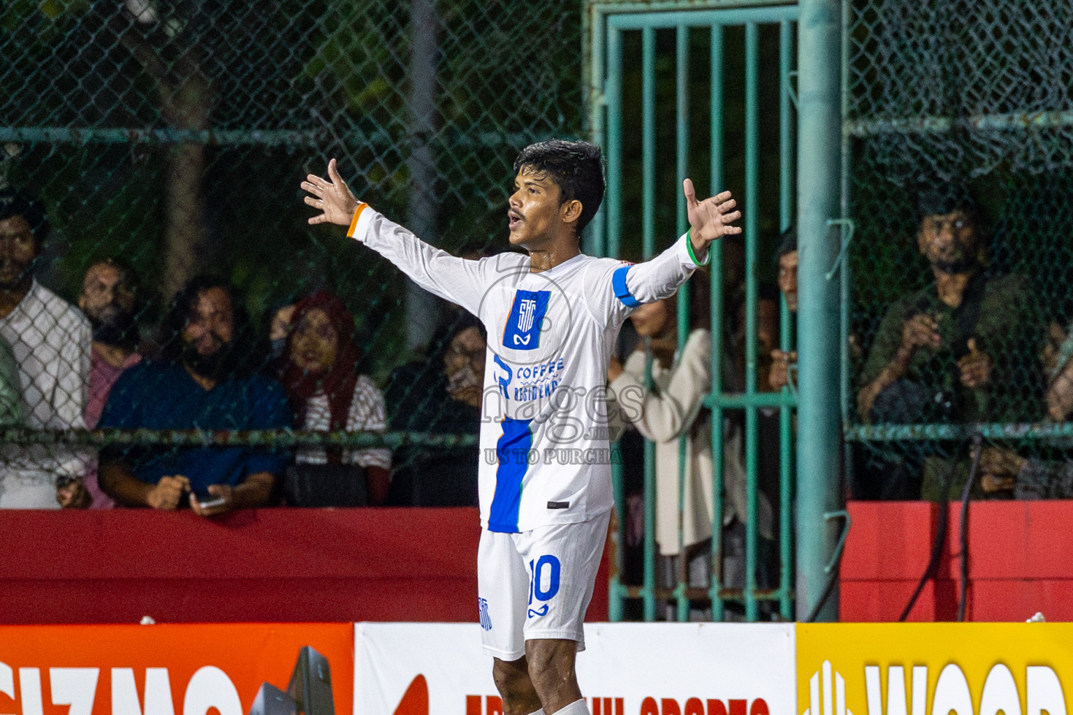 S. Hithadhoo VS S. Maradhoo in Day 7 of Golden Futsal Challenge 2025 was held on Saturday, 11th January 2025, in Hulhumale', Maldives Photos: Hassan Simah / images.mv