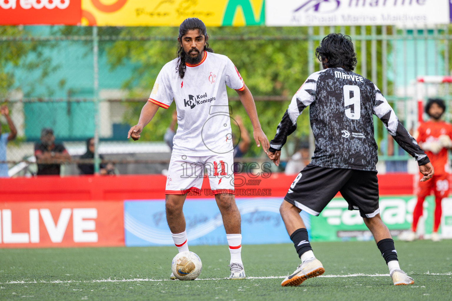 F Feeali vs F Magoodhoo in Day 12 of Golden Futsal Challenge 2025 was held on Thursday, 16th January 2025, in Hulhumale', Maldives Photos: Ismail Thoriq / images.mv