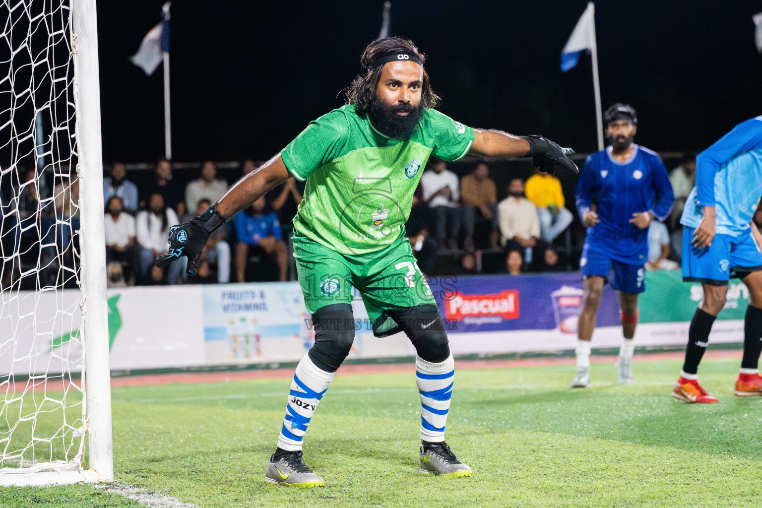 Foemathi VS Laamu Blues in Day 3 - Fonadhoo Youth Futsal Challenge 2025 held in Fonadhoo Futsal Stadium, L. Fonadhoo, Maldives on Tuesdat, 28th October 2025 Photos: Arif Rasheed / images.mv
