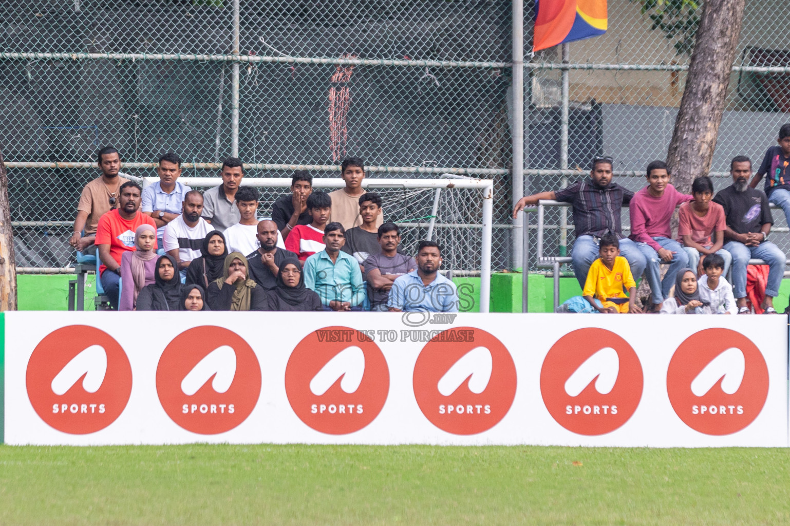 United Victory vs Victory Sports Club  (U14) in Day 5 of Dhivehi Youth League 2024 held at Henveiru Stadium on Friday 29th November 2024. Photos: Shuu Abdul Sattar/ Images.mv