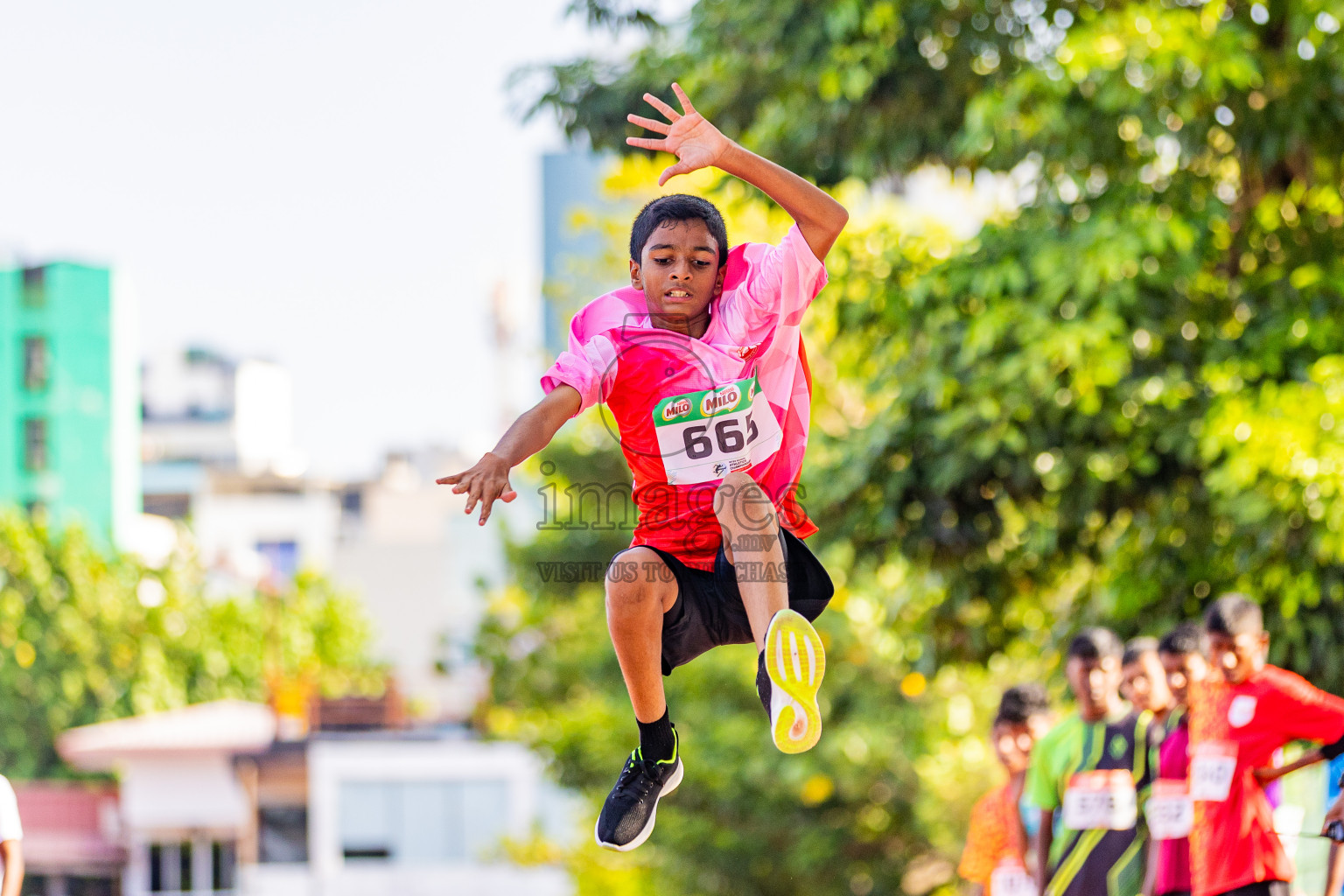 Day 3 of Inter-school Athletics Championship 2025 held in Ekuveni Synthetic Track, Male', Maldives on Wednesday, 08th October 2025. Photos by: Areef Adam / Images.mv