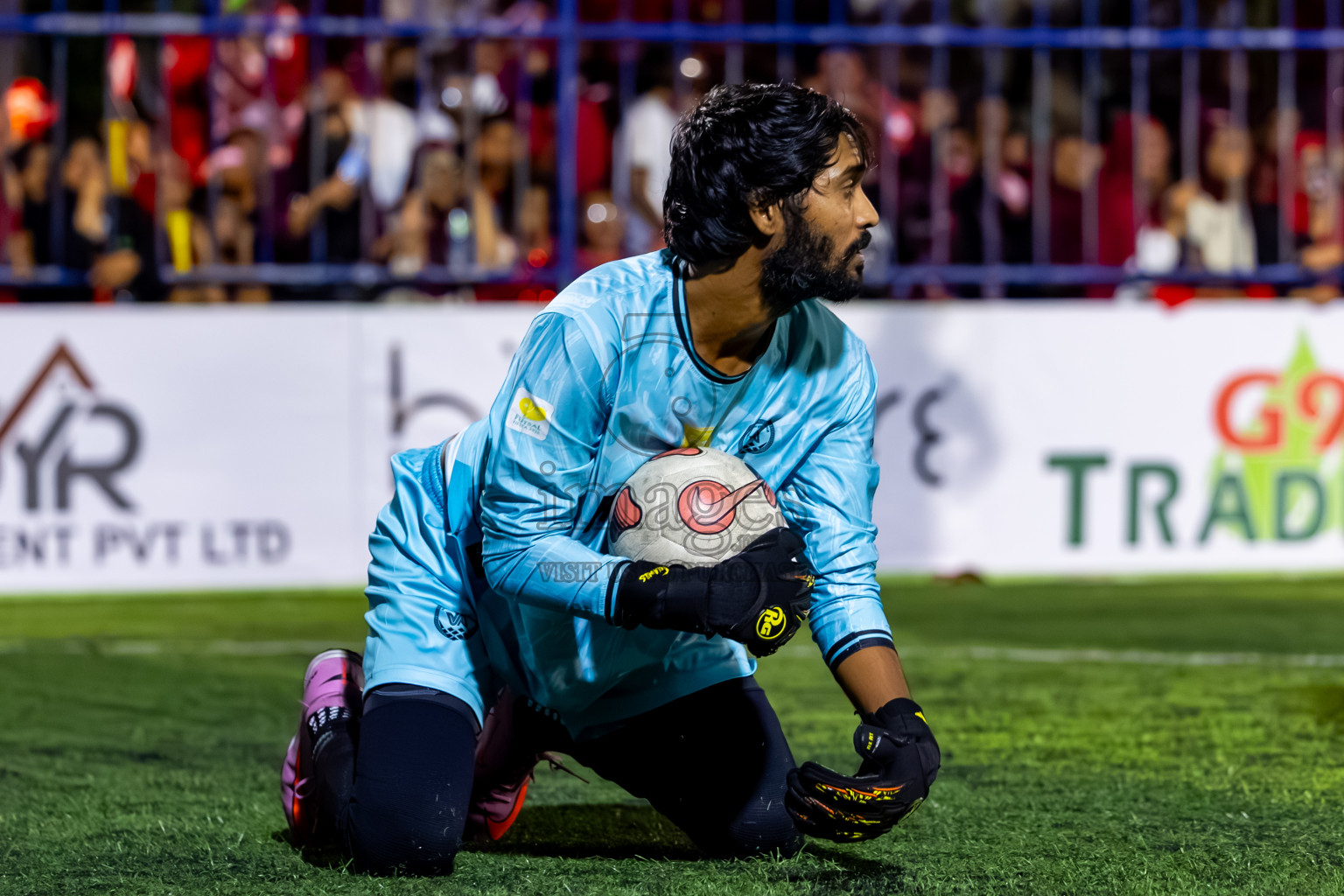 Eydhafushi vs Hithaadhoo in the finals of Better in Baa Futsal Fiesta 2025 Men's division held in B. Eydhafushi, Maldives on Monday, 17th November 2025. Photos: Nausham Waheed / images.mv