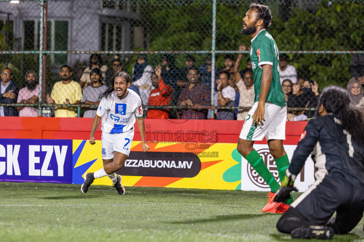 S Hithadhoo VS S MaradhooFeydhoo Atoll Round Semi-Final on Day 20 of Golden Futsal Challenge 2025 was held on Friday, 24 January 2025, in Hulhumale', Maldives. 
Photos: Hassan Simah / images.mv