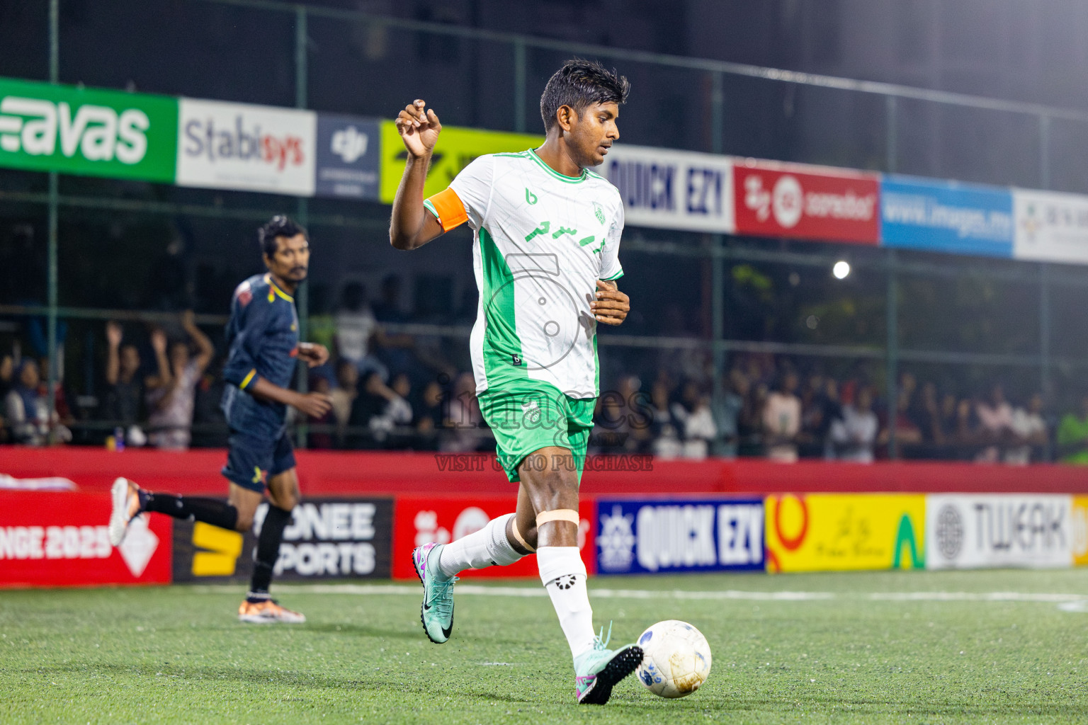 B Thulhaadhoo vs B Fehendhoo in Day 18 of Golden Futsal Challenge 2025 was held on Wednesday, 22nd January 2025, in Hulhumale', Maldives. Photos: Nausham Waheed / images.mv