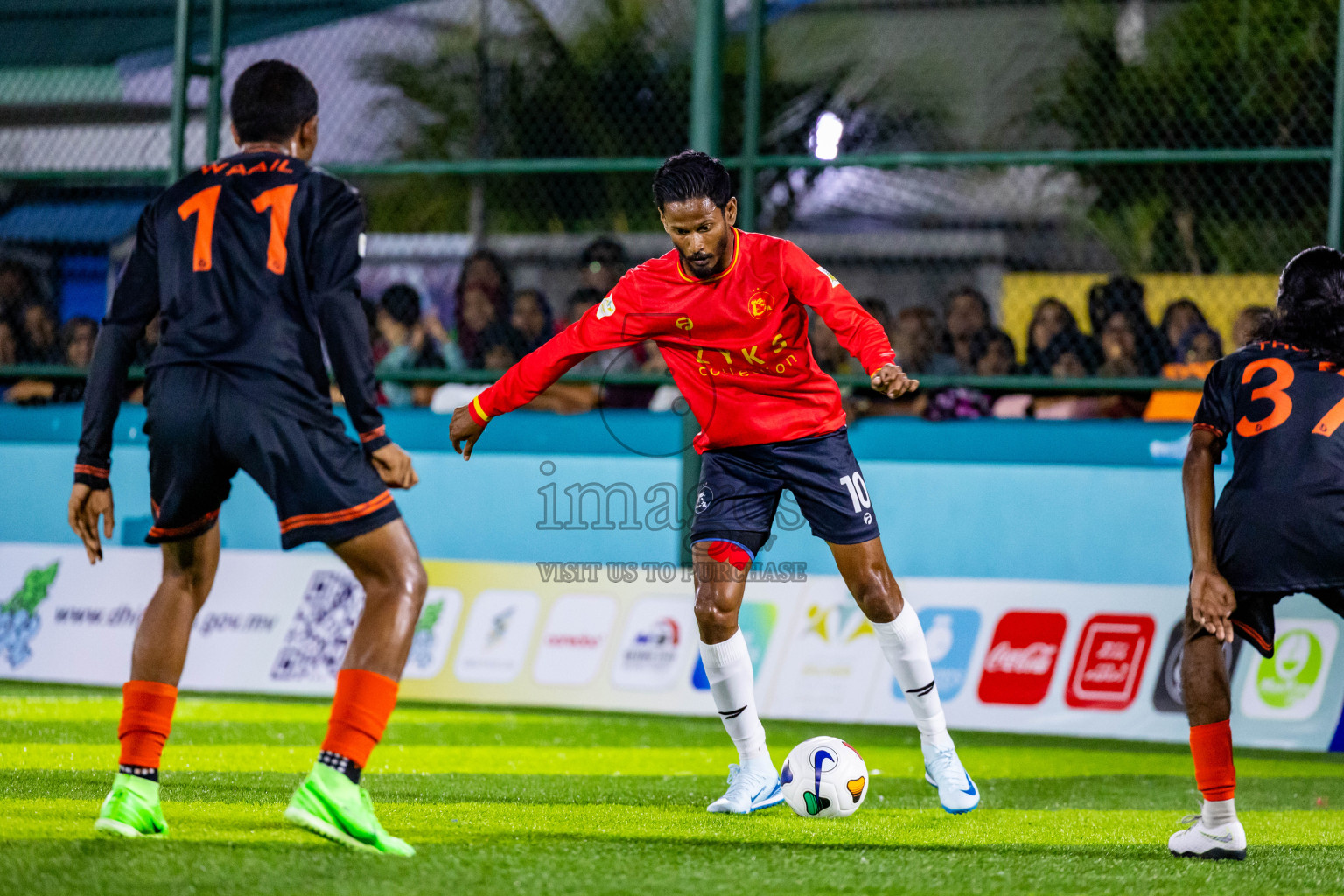 Dee Ess Kay vs Kovigoani in Final of Laamehi Dhiggaru Ekuveri Futsal Challenge 2024 was held on Wednesday, 31st July 2024, at Dhiggaru Futsal Ground, Dhiggaru, Maldives Photos: Nausham Waheed / images.mv