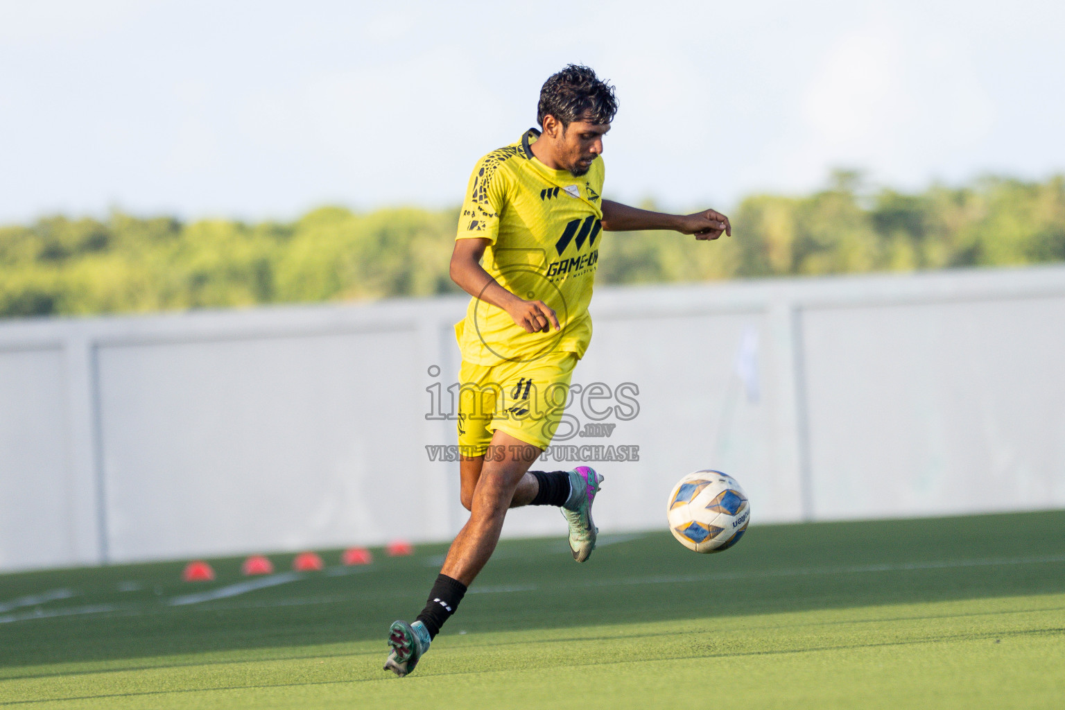 Final Match Irumathi Sports VS Velaa Sports Club in Day 9 of Eydhafushi Cup 2025 held in Eydhafushi Football Stadium at B. Eydhafushi, Maldives on Monday, 15th September 2025. Photos: Arif Rasheed / images.mv