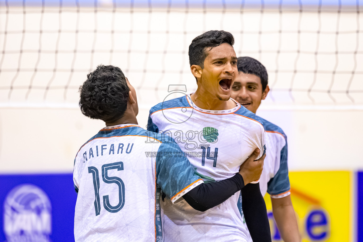 ADh. Maamigili vs Lh. Naifaru in the Finals of MILO Raajje Volley Junior Championship 2025 (U19 Boys) was held in Social Center Indoor Hall, Maldives on Sunday, 28th September 2025. Photos: Mohamed Mahfooz Moosa / images.mv