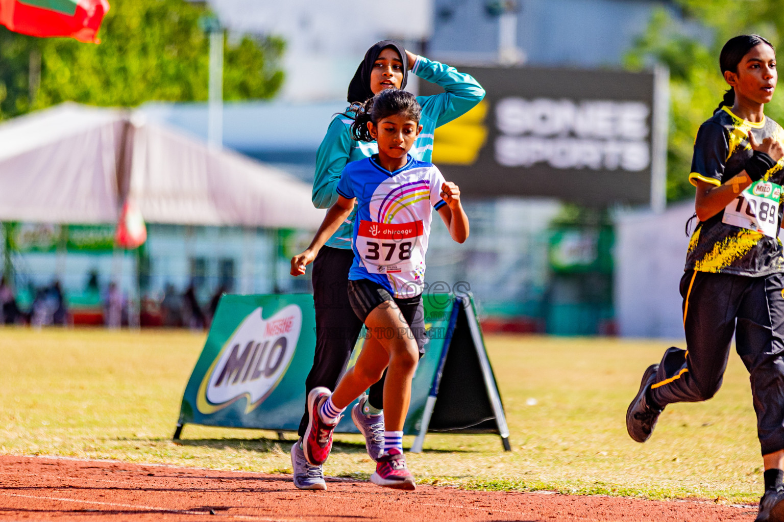 Day 3 of Inter-school Athletics Championship 2025 held in Ekuveni Synthetic Track, Male', Maldives on Wednesday, 08th October 2025. Photos by: Areef Adam / Images.mv