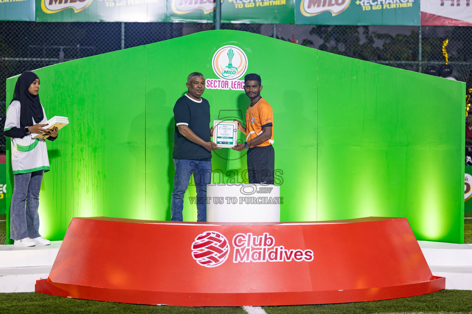 Arena vs Hawks in the Final of Milo Sector League 2025 was held in Rehendhi Futsal Ground, Hulhumale', Maldives on Tuesday, 18th November 2025. Photos: Areef Adam / images.mv