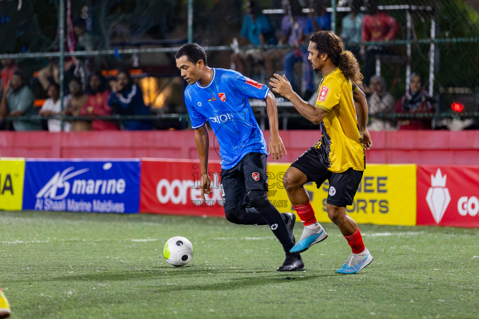 M. Naalaafushi vs Dh. Kudahuvadhoo on Day 36 of Golden Futsal Challenge 2024 was held on Wednesday, 21st February 2024, in Hulhumale', Maldives 
Photos: Hassan Simah/ images.mv