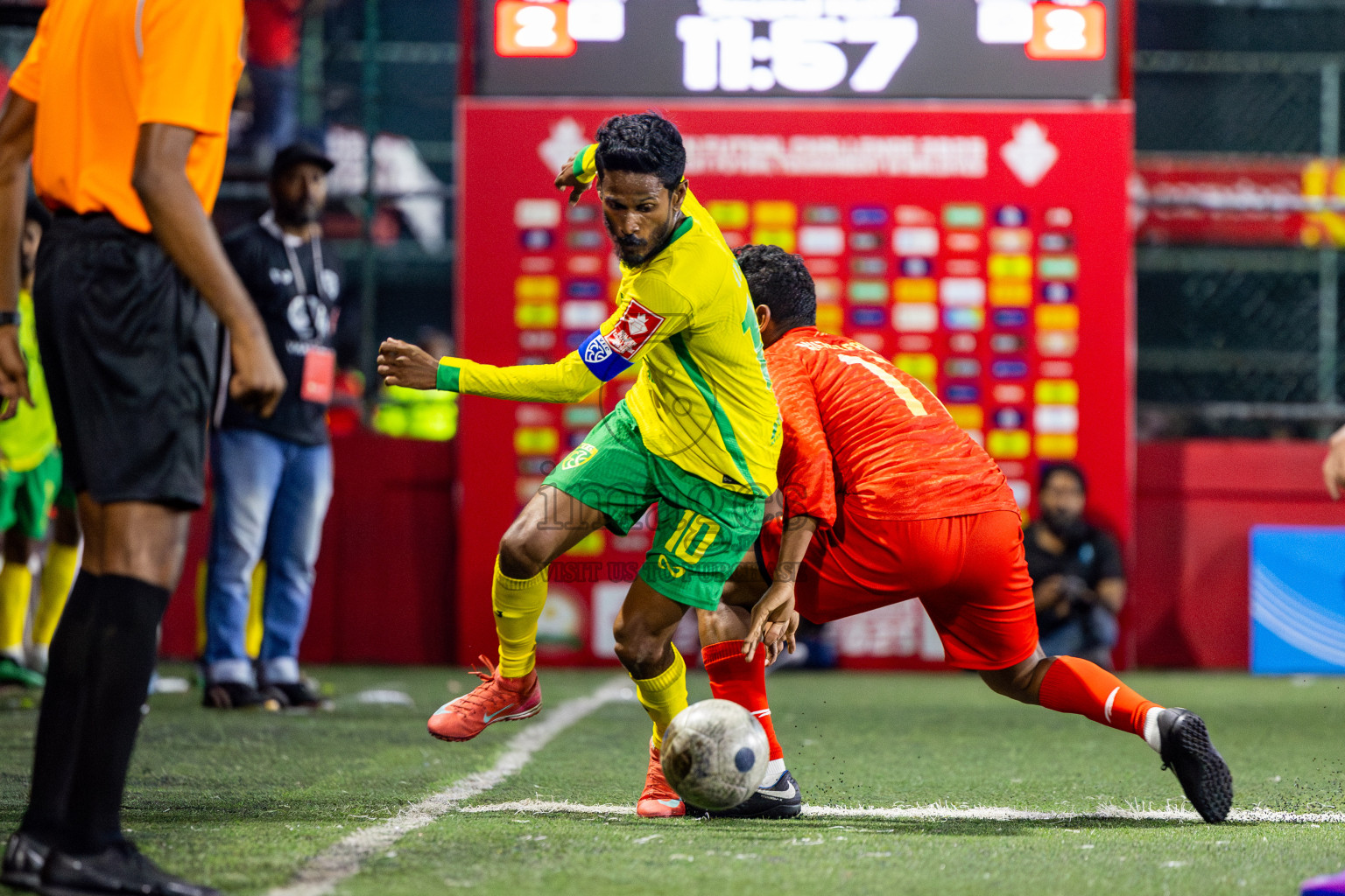 Gdh Vaadhoo vs GA Dhevvadhoo in zone round on Day 32 of Golden Futsal Challenge 2025 was held on Wednesday , 5th February 2025, in Hulhumale', Maldives. Photos: Nausham Waheed / images.mv
