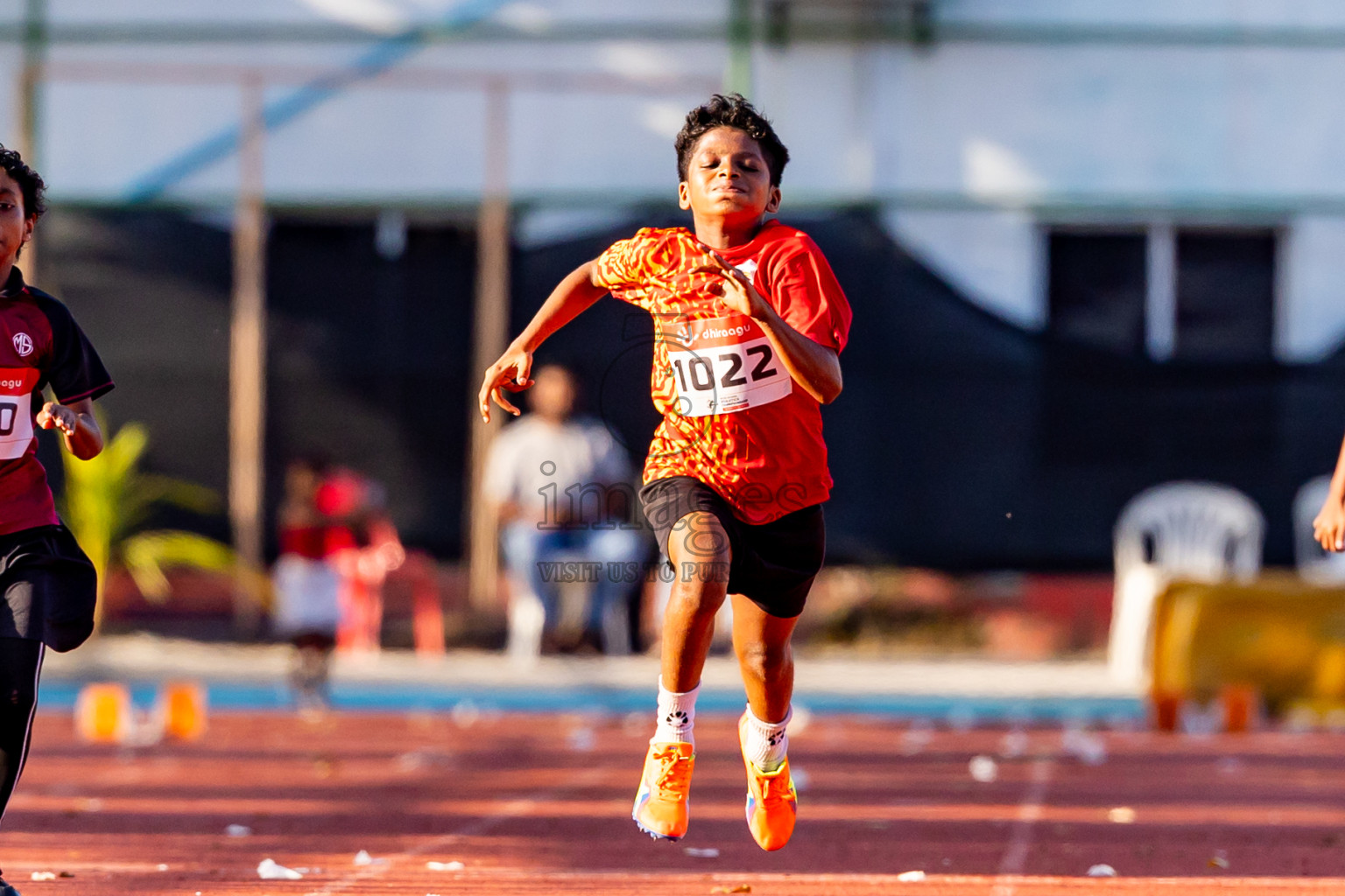 Day 2 of Inter-school Athletics Championship 2025 held in Ekuveni Synthetic Track, Male', Maldives on Tuesday, 07th October 2025. Photos by: Nausham Waheed / Images.mv