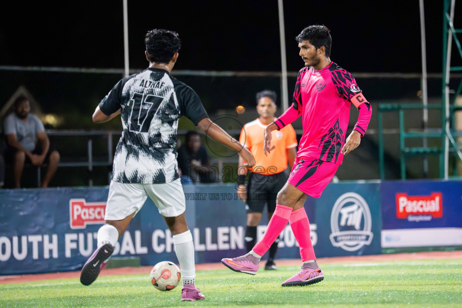 BG SC VS Goalhians in Day 3 - Fonadhoo Youth Futsal Challenge 2025 held in Fonadhoo Futsal Stadium, L. Fonadhoo, Maldives on Tuesdat, 28th October 2025 Photos: Arif Rasheed / images.mv