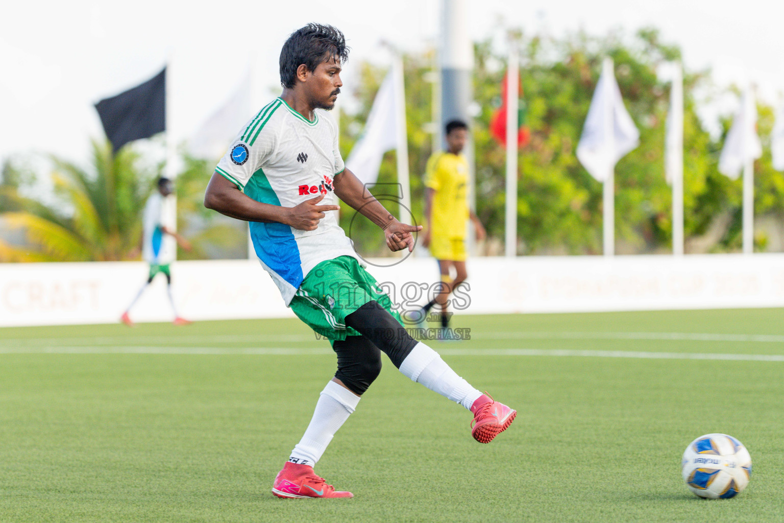 Semi Finals Match 02 Huss Songun FT VS Velaa Sports Club in Day 8 of Eydhafushi Cup 2025 held in Eydhafushi Football Stadium at B. Eydhafushi, Maldives on Saturday, 13th September 2025. Photos: Arif Rasheed / images.mv