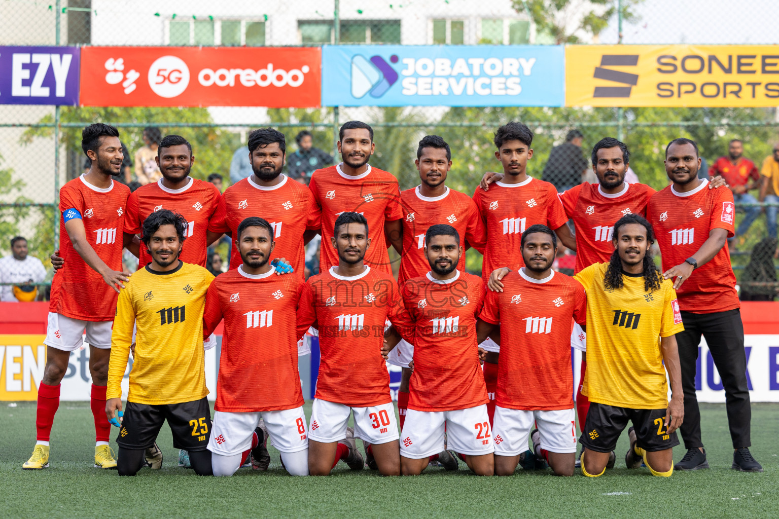 K Kaashidhoo vs K Thulusdhoo in Day 15 of Golden Futsal Challenge 2025 was held on Sunday, 19th January 2025, in Hulhumale', Maldives. Photos: Mohamed Mahfooz Moosa / images.mv